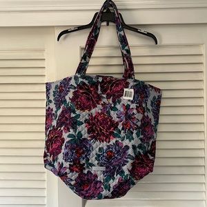 Vera Bradley, grand tote set
